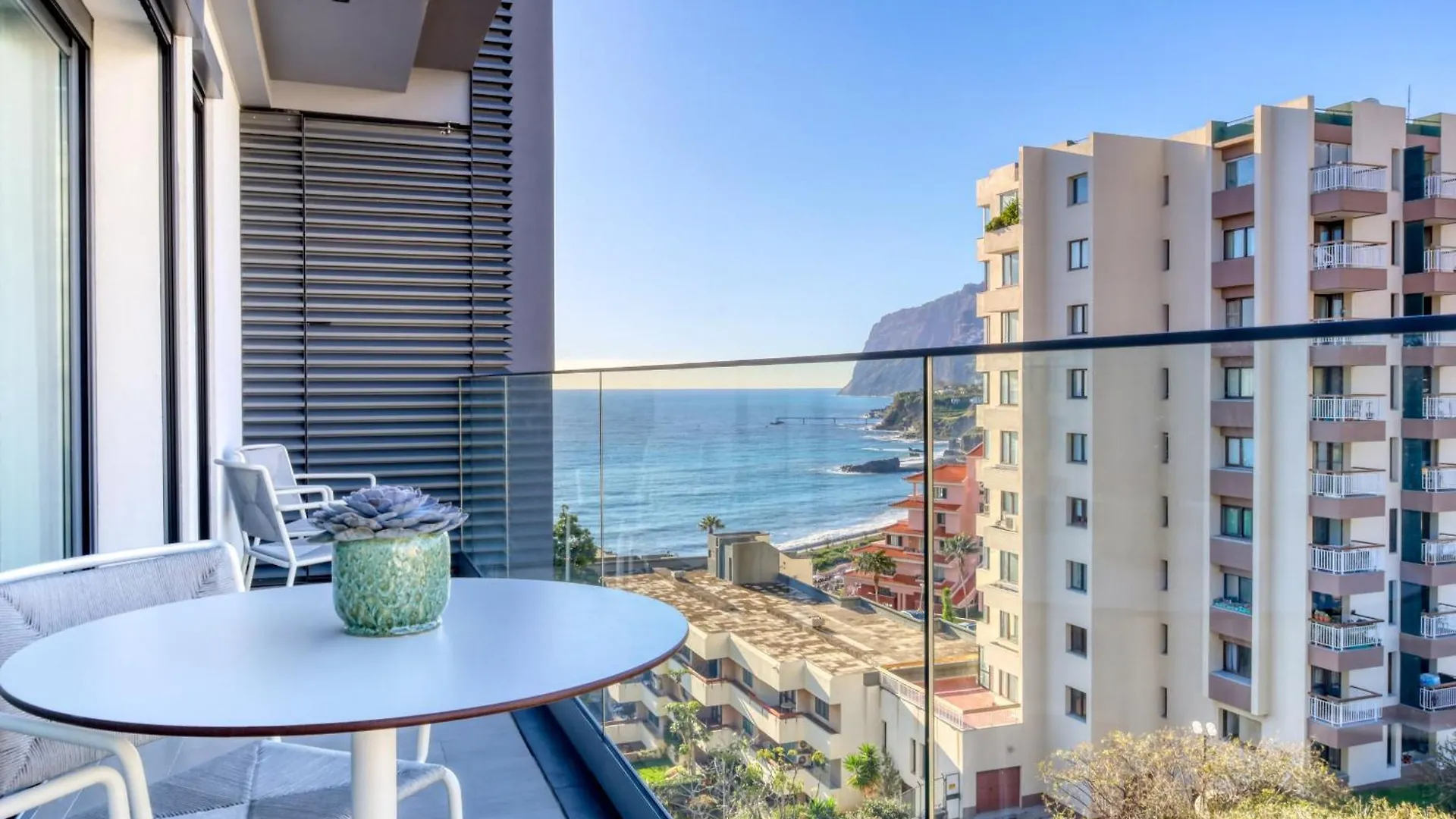Apartament Funchal Acqua Blue, A Home In Madeira